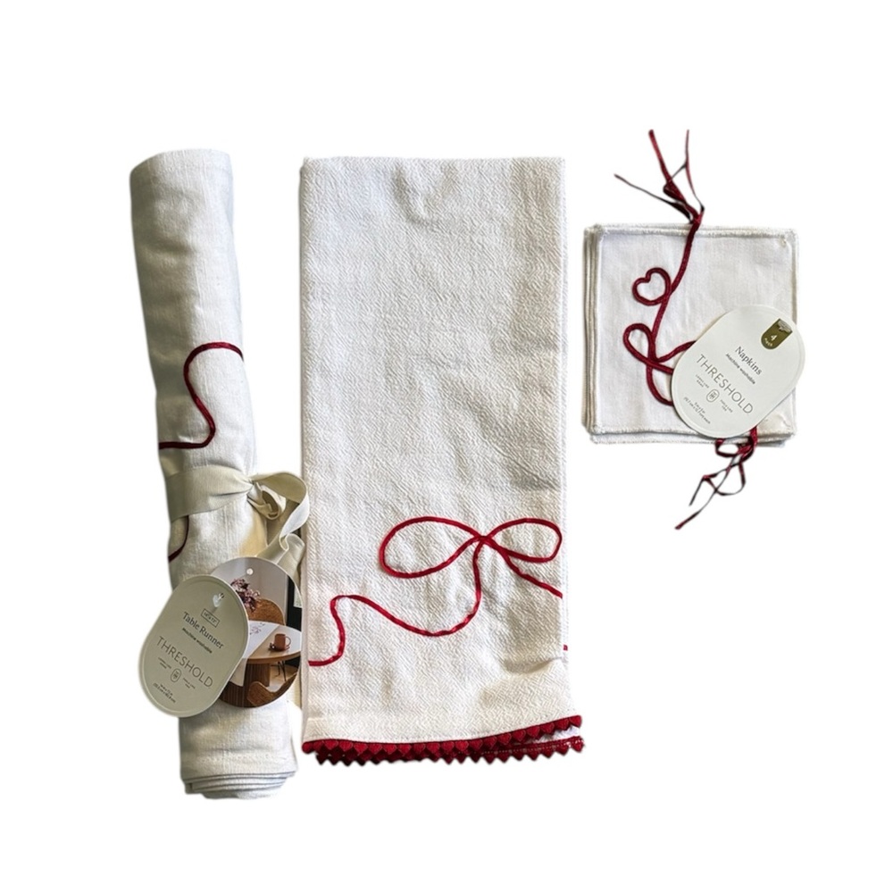 Threshold Valentine Table Runner Napkin Kitchen Towel Set embroidered Heart Bow